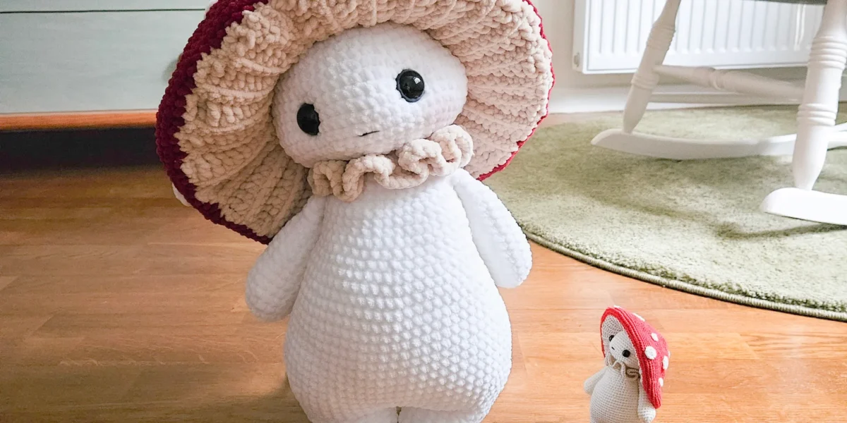 Mushroom guy crochet pattern
